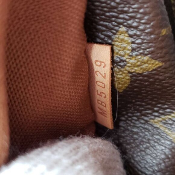 Louis Vuitton Totally MM Brown Monogram Shoulder Bag 720-061524 - Picture 16 of 16